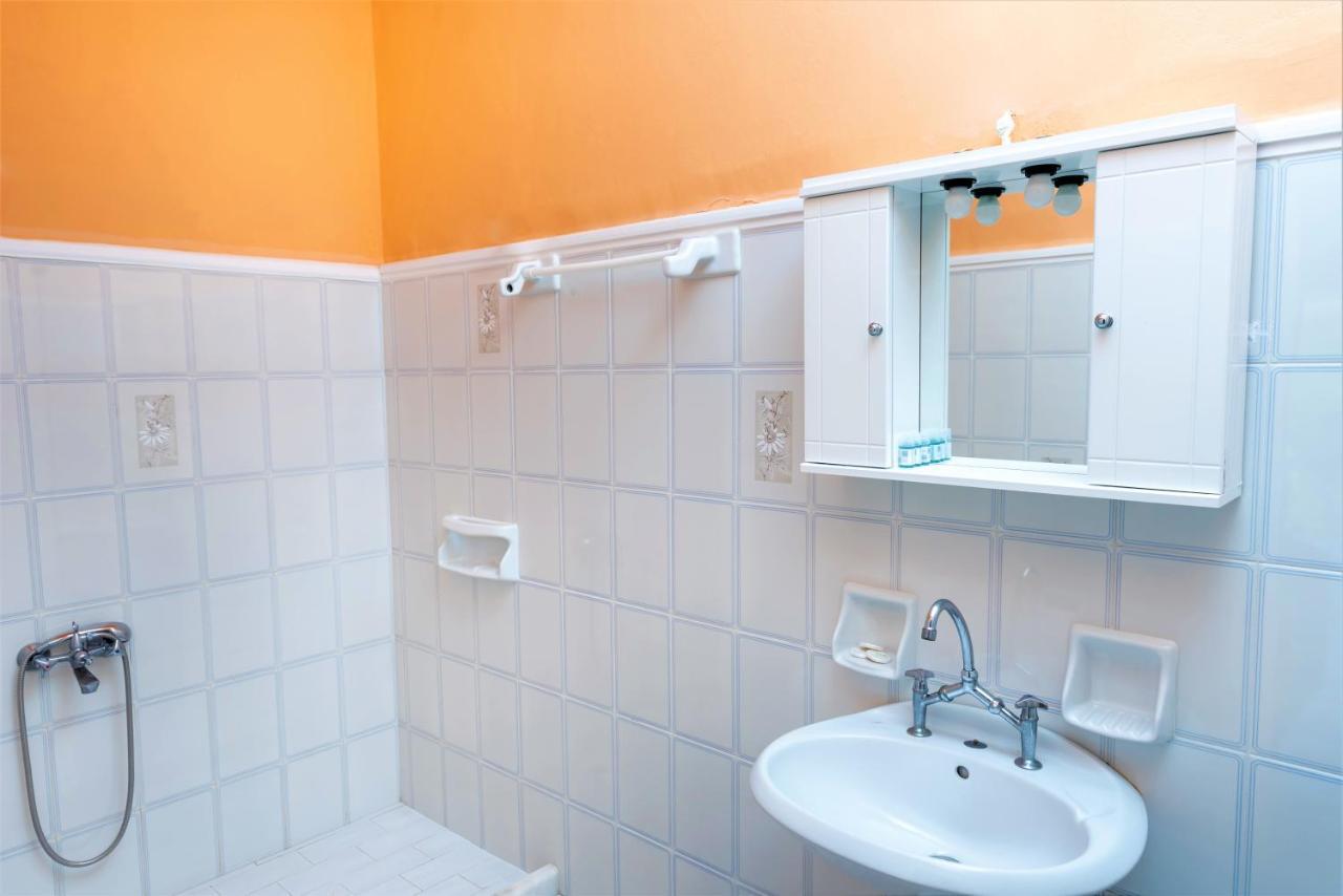 Zois Apartments Nikiana Ngoại thất bức ảnh