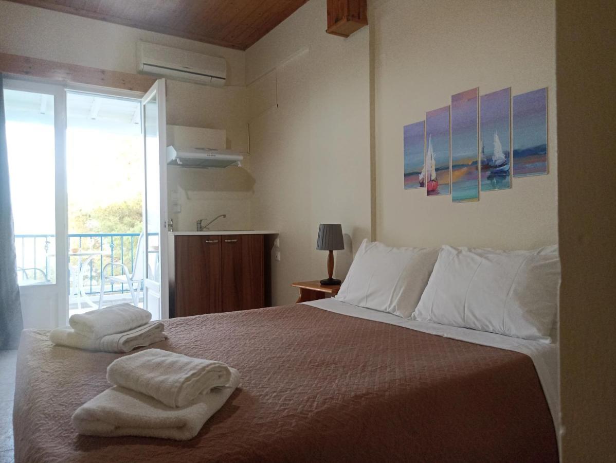 Zois Apartments Nikiana Ngoại thất bức ảnh